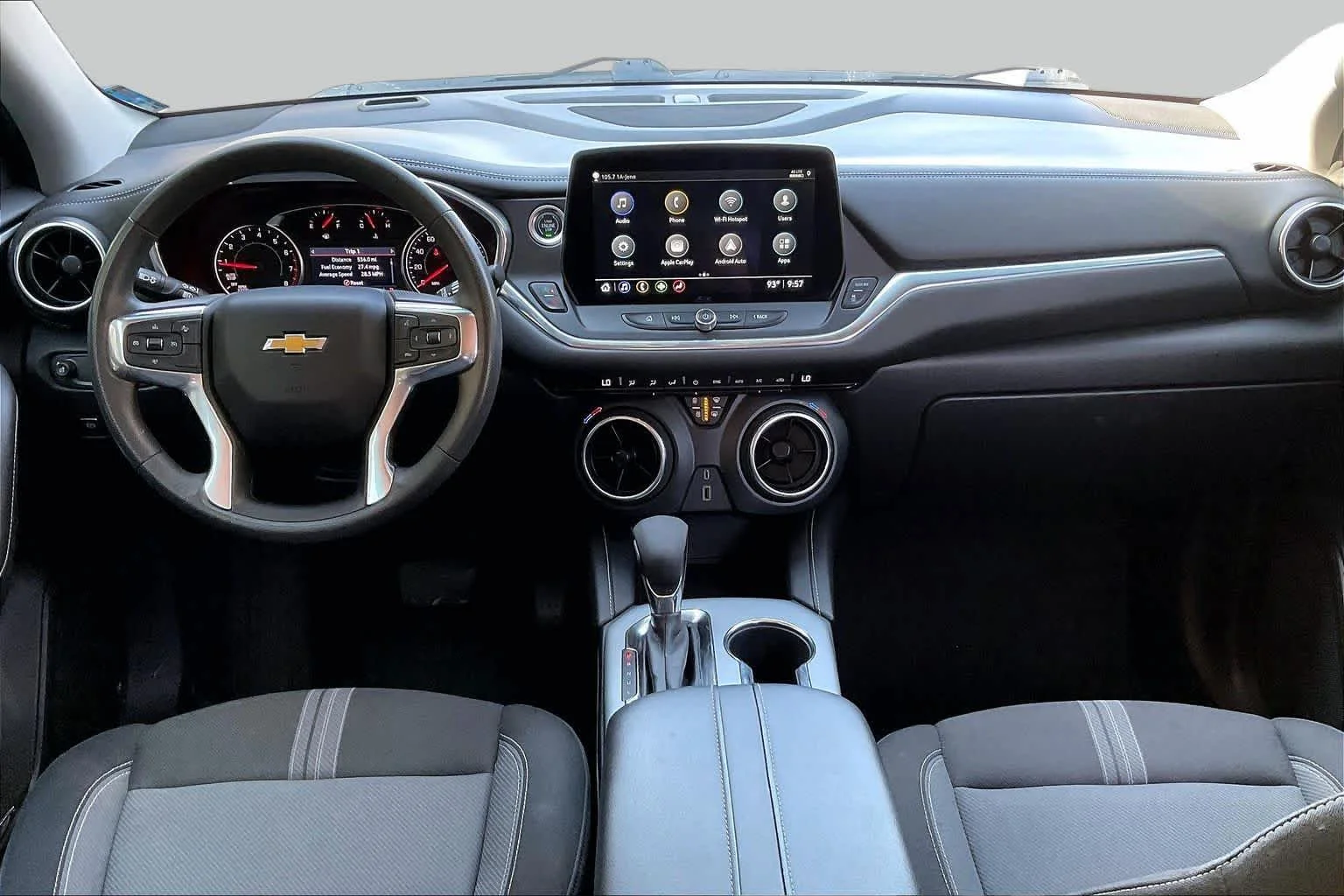 Used 2023 SUMMIT WHITE Chevrolet LT image 13
