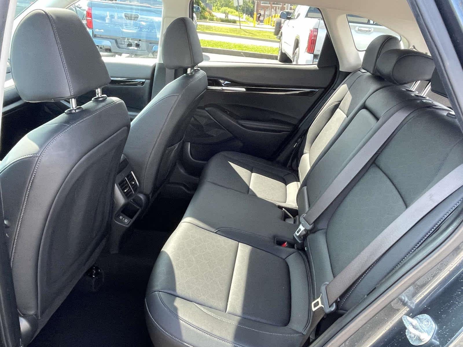 Used 2024 Gravity Gray Kia EX image 36