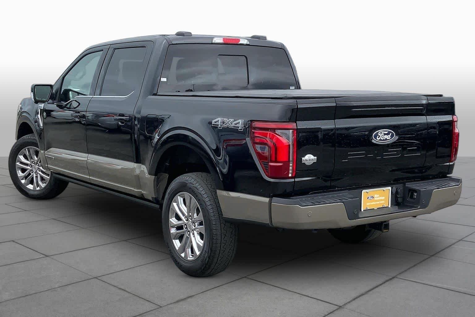 Used 2025 Agate Black/Marsh Gray Ford King Ranch image 11