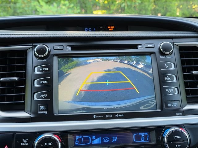 Used 2017 Blizzard Pearl Toyota Limited image 31