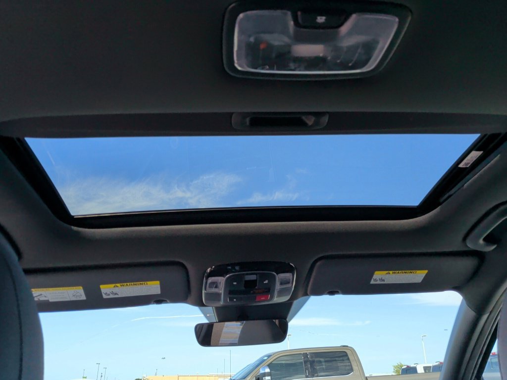 Used 2023 Blue Stone Hyundai SEL image 22