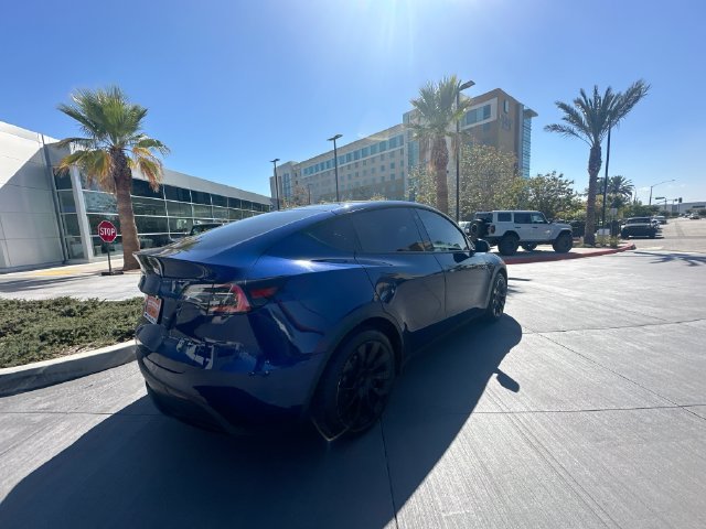 Used 2021 Blue Tesla Standard Range image 7