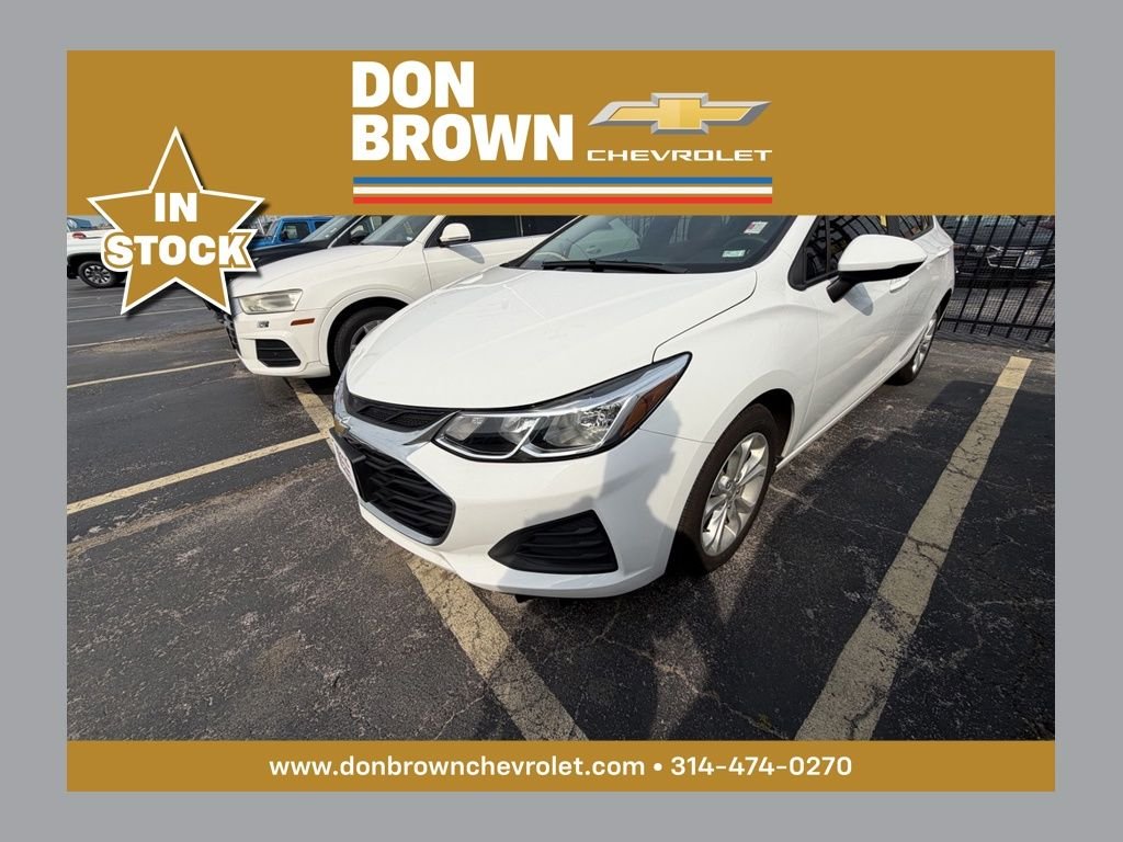 Used 2019 SUMMIT WHITE Chevrolet LS image 13