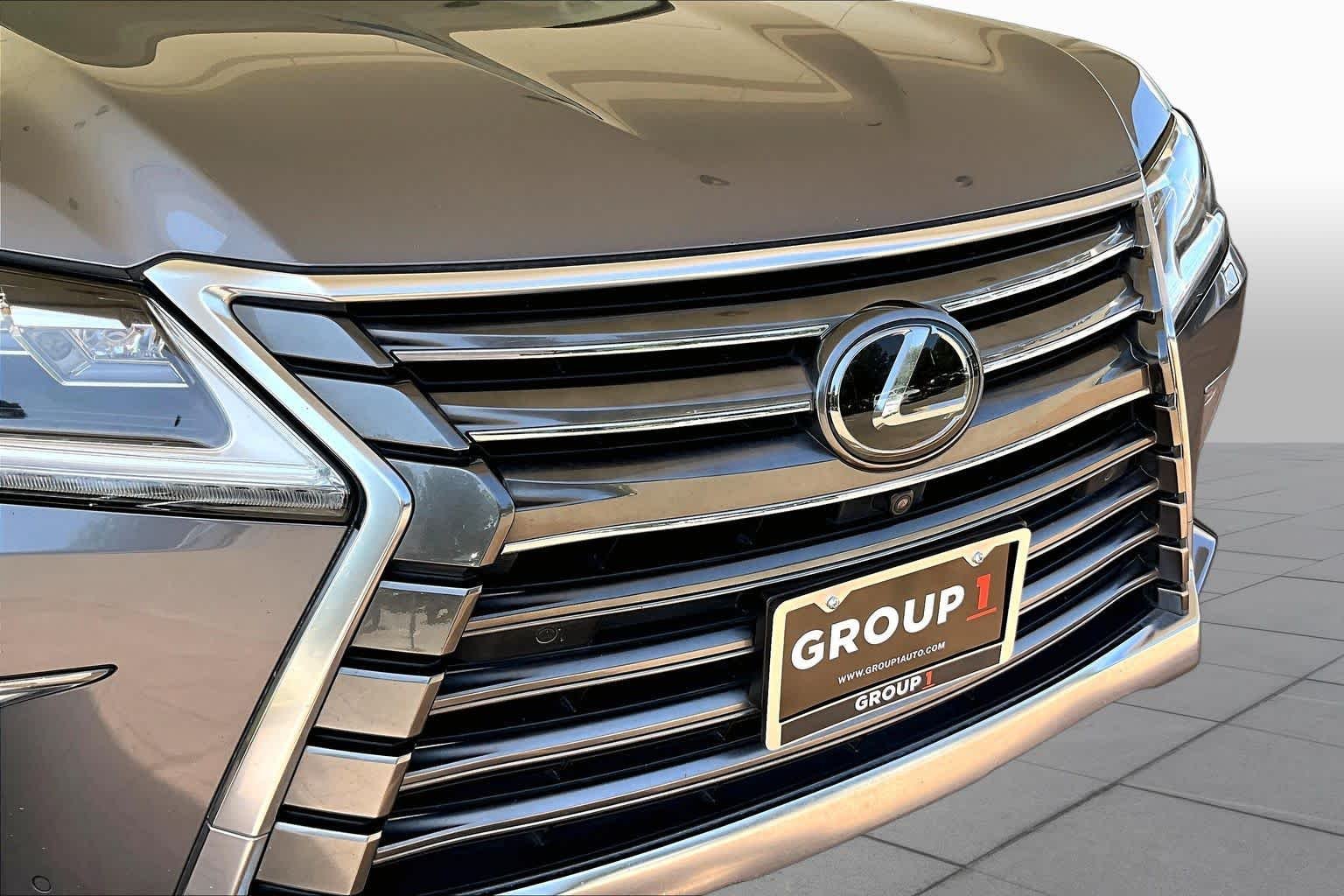 Used 2019 Nebula Gray Pearl Lexus  image 27
