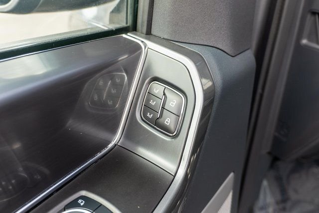 Used 2023 Gray Ford Lariat image 18