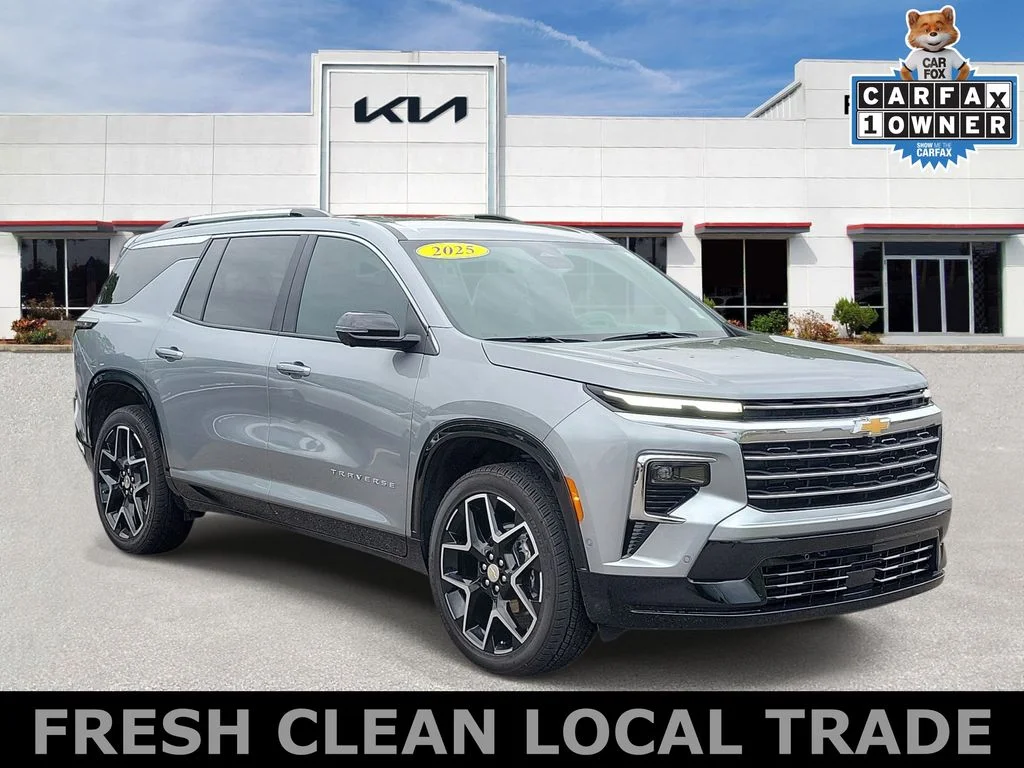 2025 Chevrolet Traverse FWD High Country's photo