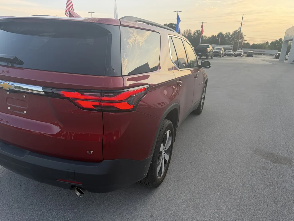 Used 2023 RADIANT RED TINTCOAT Chevrolet LT Leather image 5