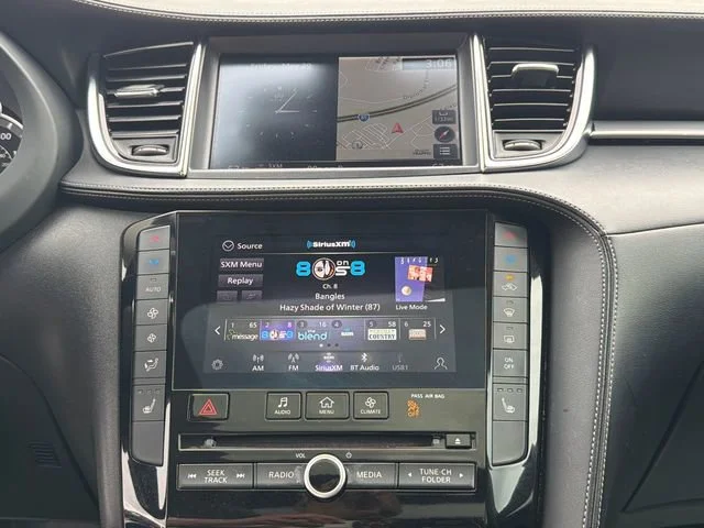 Used 2020 White INFINITI ESSENTIAL AWD image 29