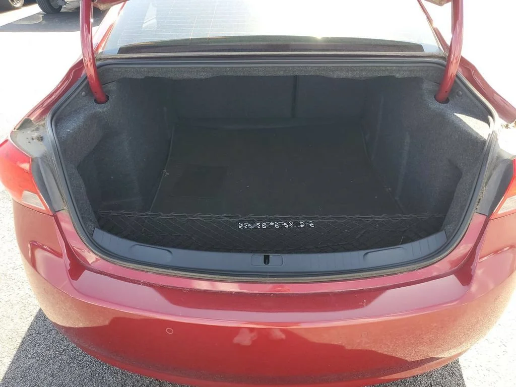 Used 2019 CAJUN RED TINTCOAT Chevrolet LT image 31