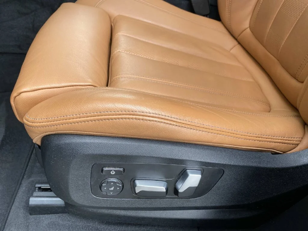 Used 2021 Blue BMW xDrive40i image 23