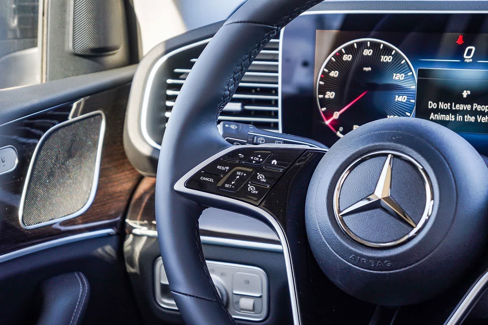 New 2026 MANUFAKTUR Alpine Grey Mercedes-Benz GLE 450 image 17