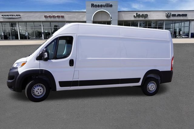 New 2026 Bright White Clear-Coat Exterior Paint RAM High Roof image 9