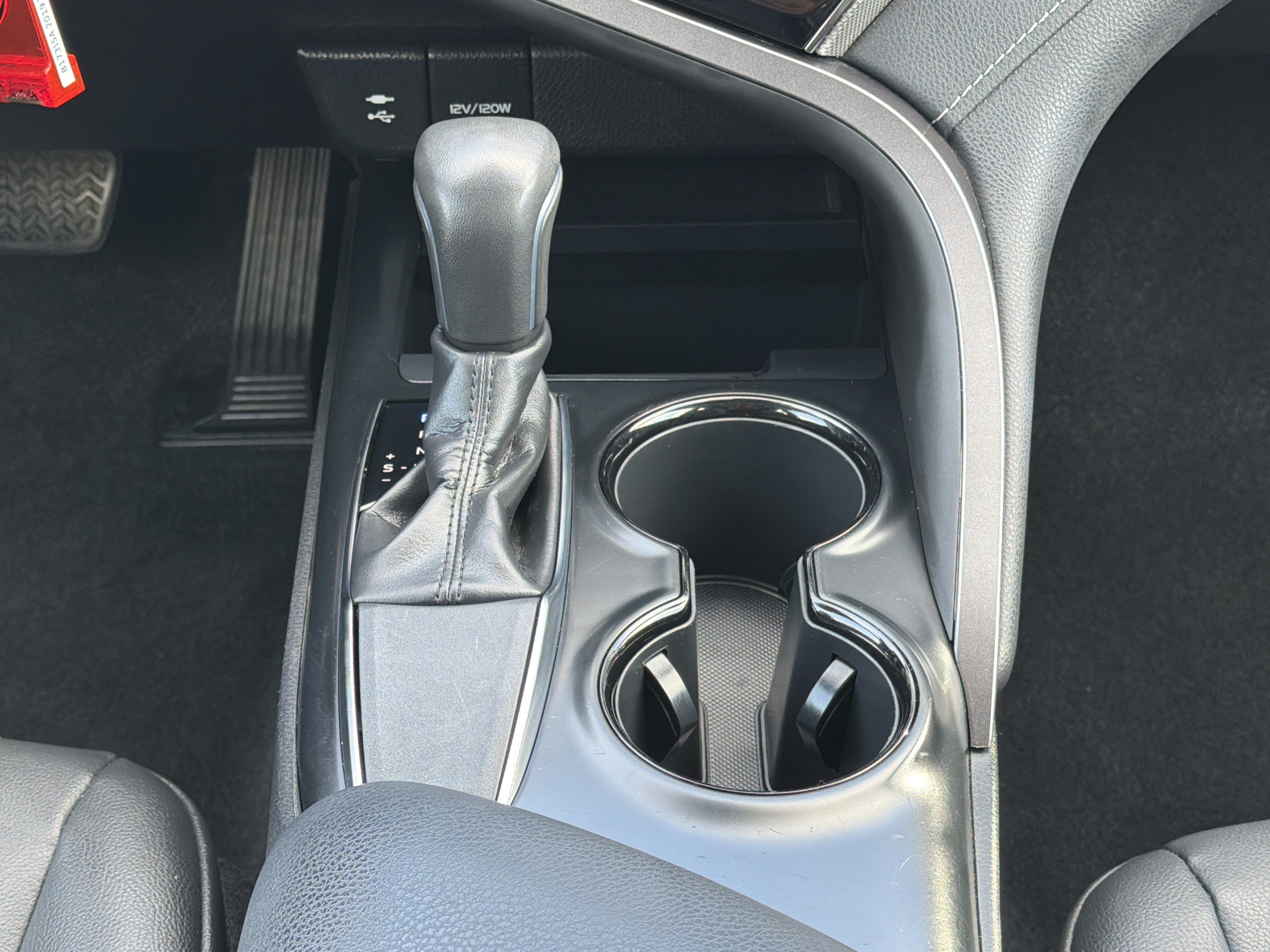Used 2019 Predawn Gray Mica Toyota SE image 5