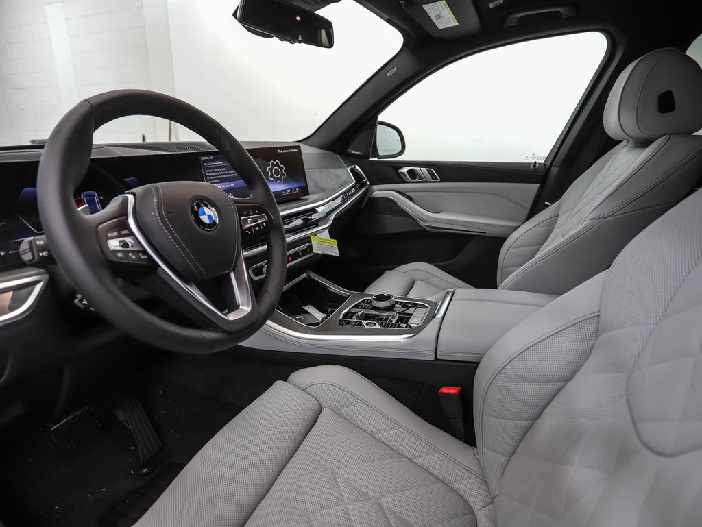 Used 2026 Gray Metallic BMW xDrive40i image 10