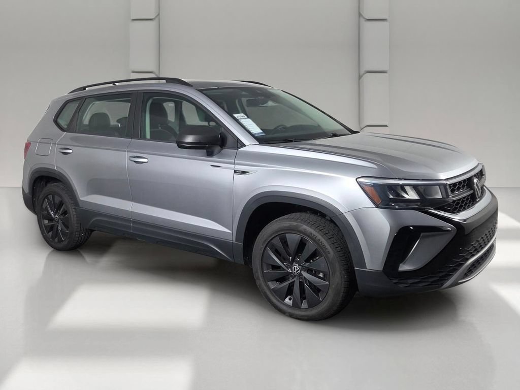 2022 Volkswagen Taos S - Photo 2