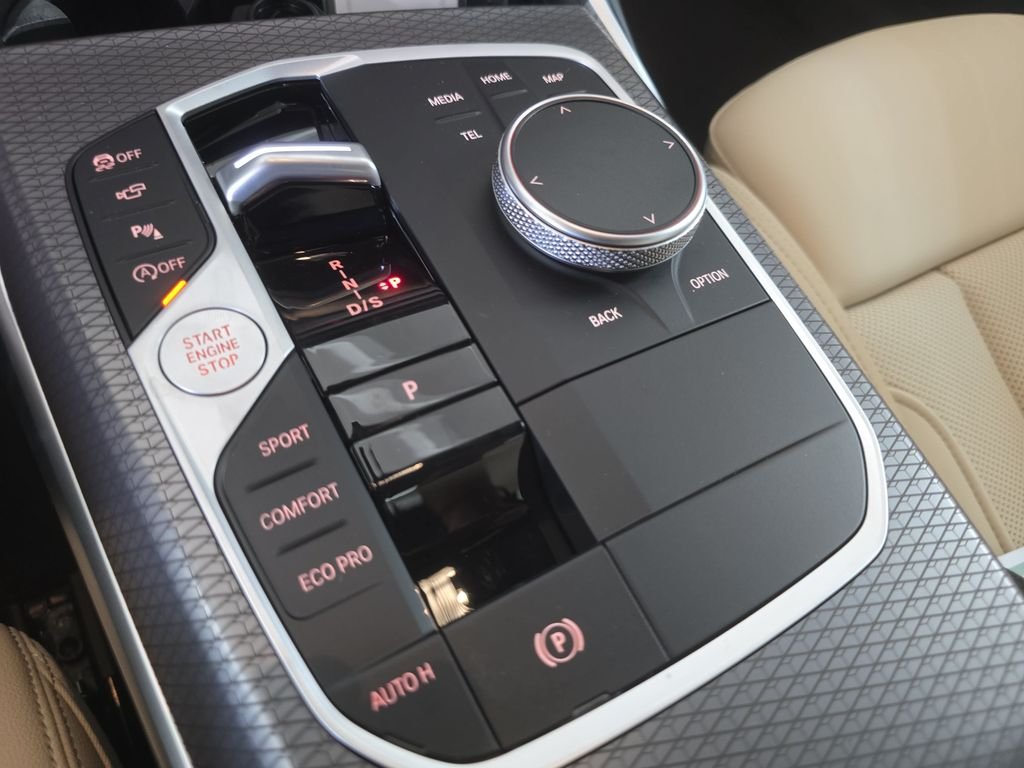 New 2026 Mineral White Metallic BMW 330i image 13