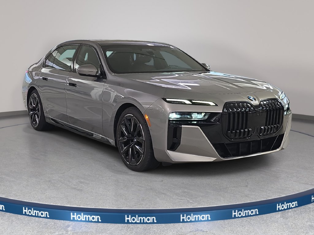 Certified Used 2024 Oxide Grey Met BMW 760i xDrive image 4