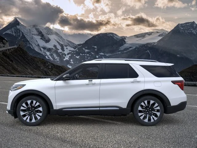 New 2026 White Ford Platinum image 3