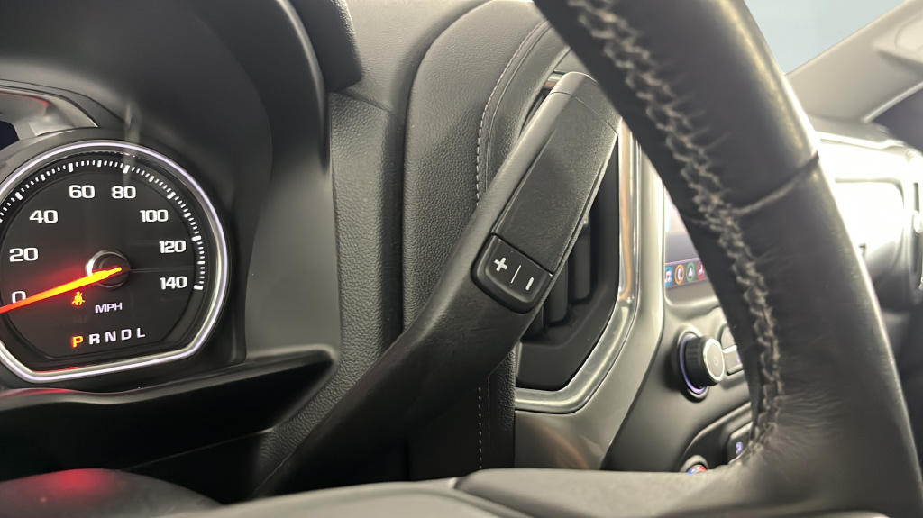 Used 2020 Shadow Gray Metallic Chevrolet LTZ image 27