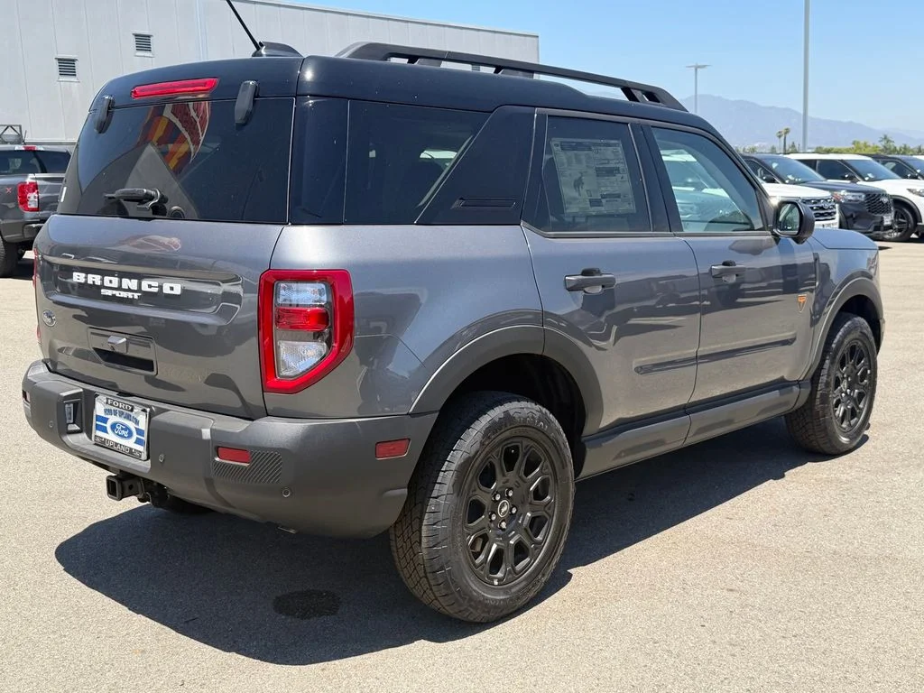 New 2025 Carbonized Gray Metallic Ford Badlands® image 8