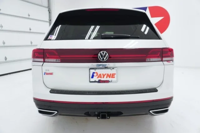 New 2026 Opal White Pearl Volkswagen 2.0T SE w/Technology image 6