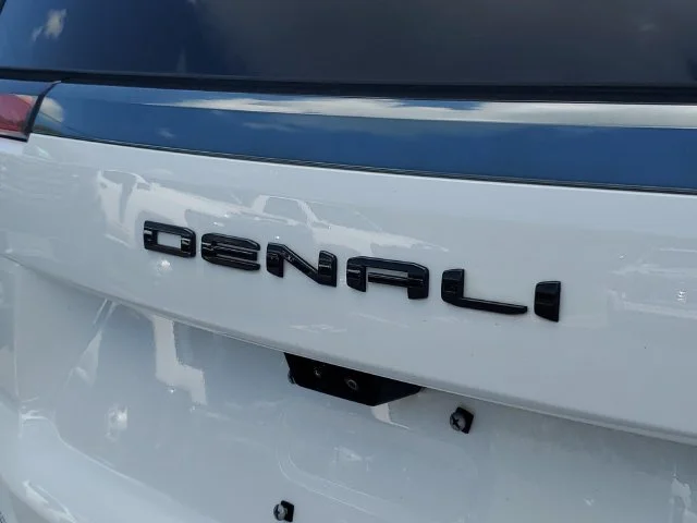 Used 2026 Summit White GMC Denali Ultimate image 37