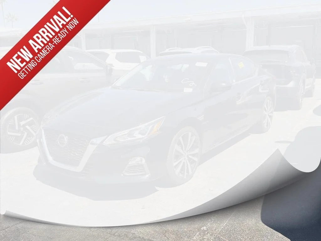 Used 2021 SUPER BLACK Nissan 2.5 SR image 1