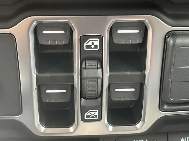 2025 Jeep Wrangler 4-Door Sport S - Photo 16