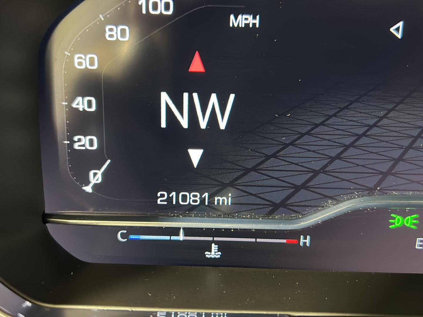 Used 2022 Titanium Rush Metallic GMC SLT image 18