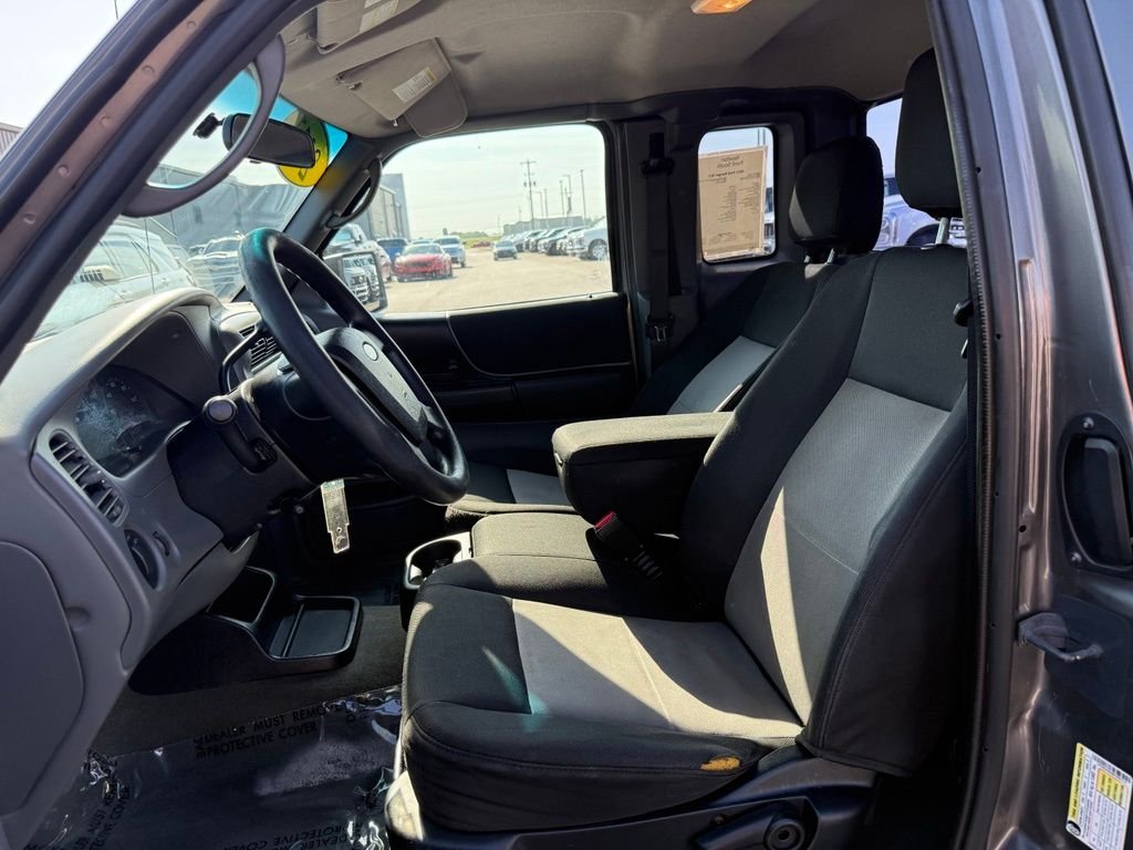 Used 2011 Gray Ford XLT image 5