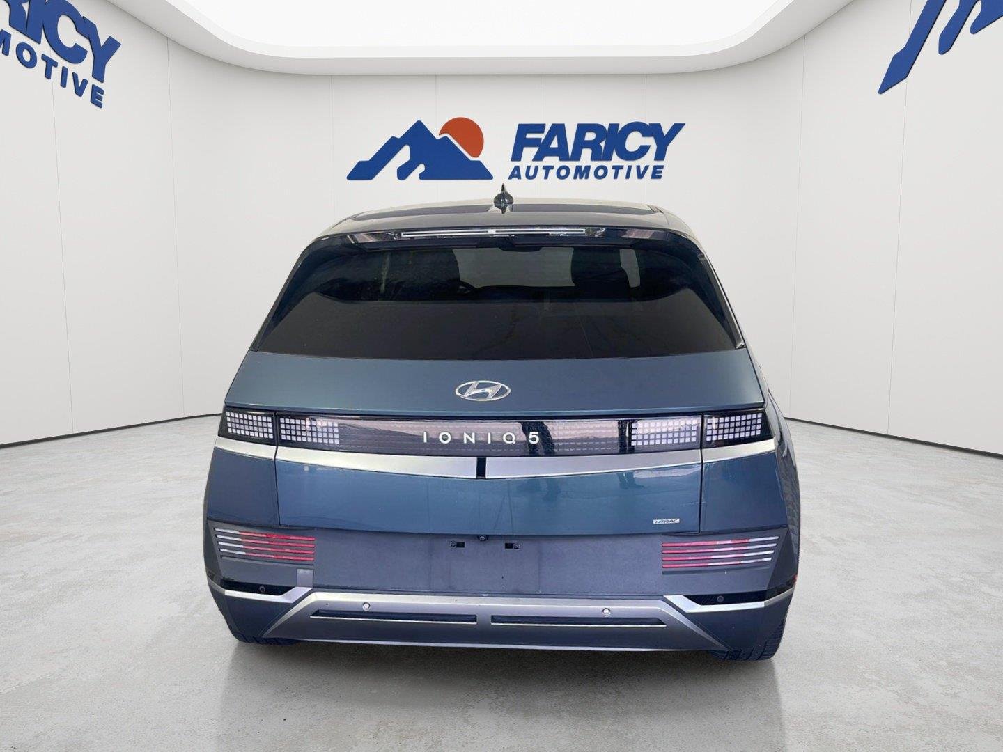 Used 2023 Digital Teal Hyundai SEL image 16