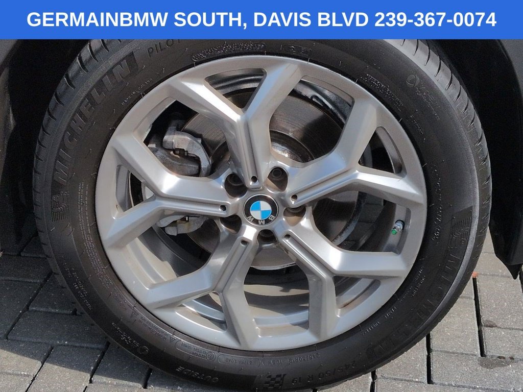 Used 2021 Mineral White Metallic BMW sDrive30i image 12