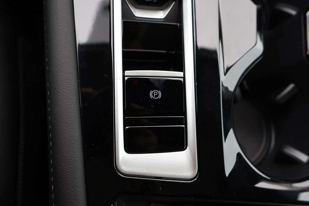 2026 Volkswagen Atlas SEL Premium R-Line - Photo 15