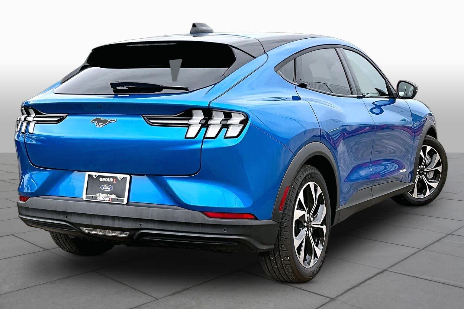 Used 2026 Velocity Blue Ford Select image 13