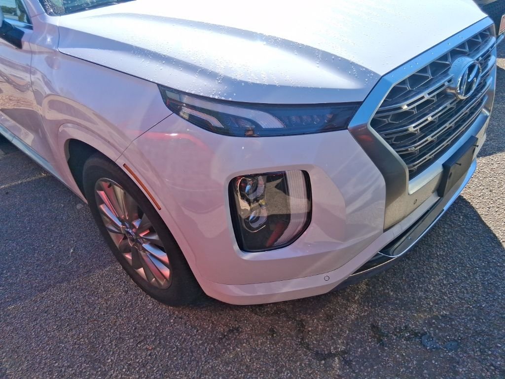 Used 2020 White Hyundai Limited image 2