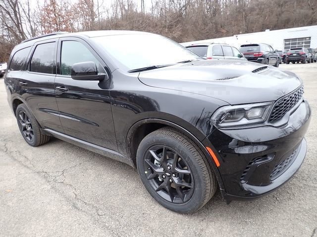 New 2026 Diamond Black Clear-Coat Exterior Paint Dodge GT HEMI V8 image 9