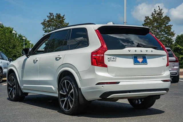 Certified Used 2023 Crystal White Volvo Ultimate image 5