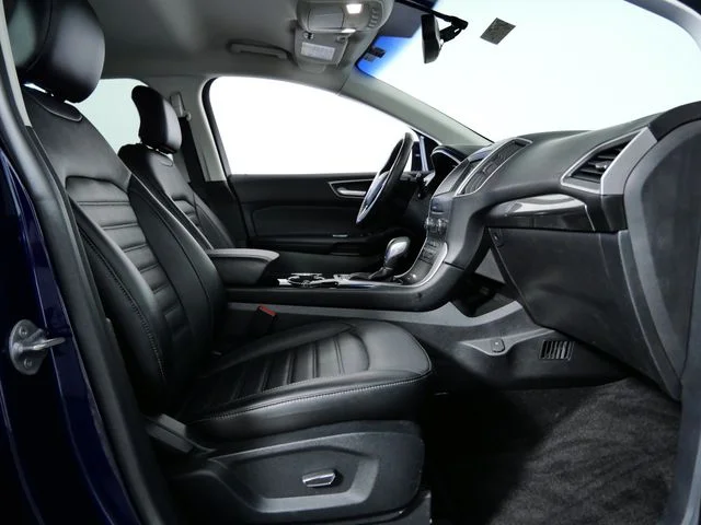 Used 2016 Blue Ford SEL image 11