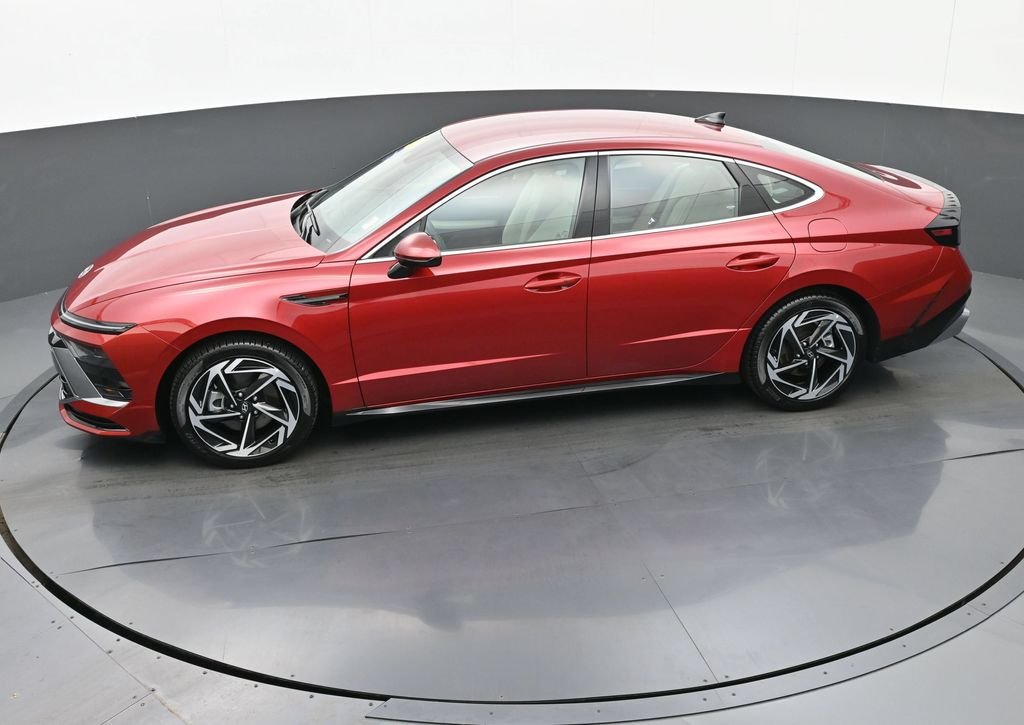 Certified Used 2026 Red Hyundai SEL Sport image 31