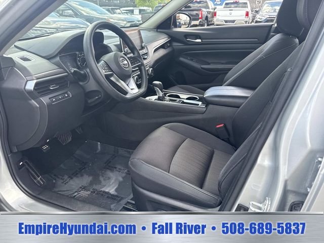 Used 2024 Brilliant Silver Metallic Nissan 2.5 SV image 17