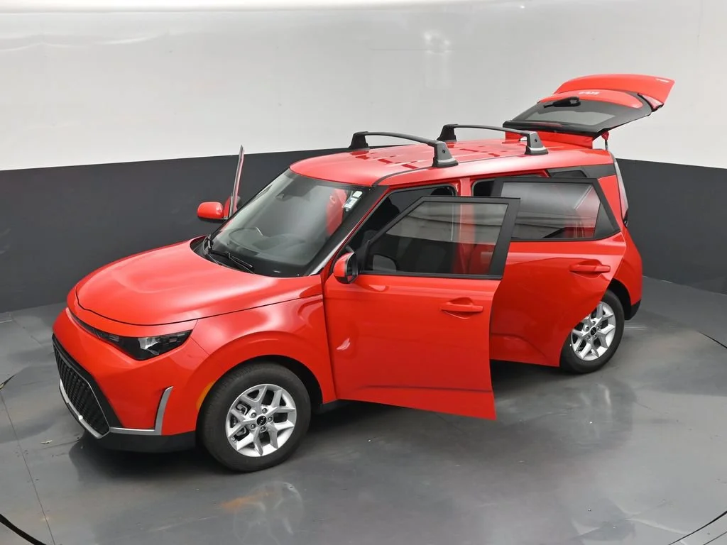 Used 2025 Red Kia LX image 20