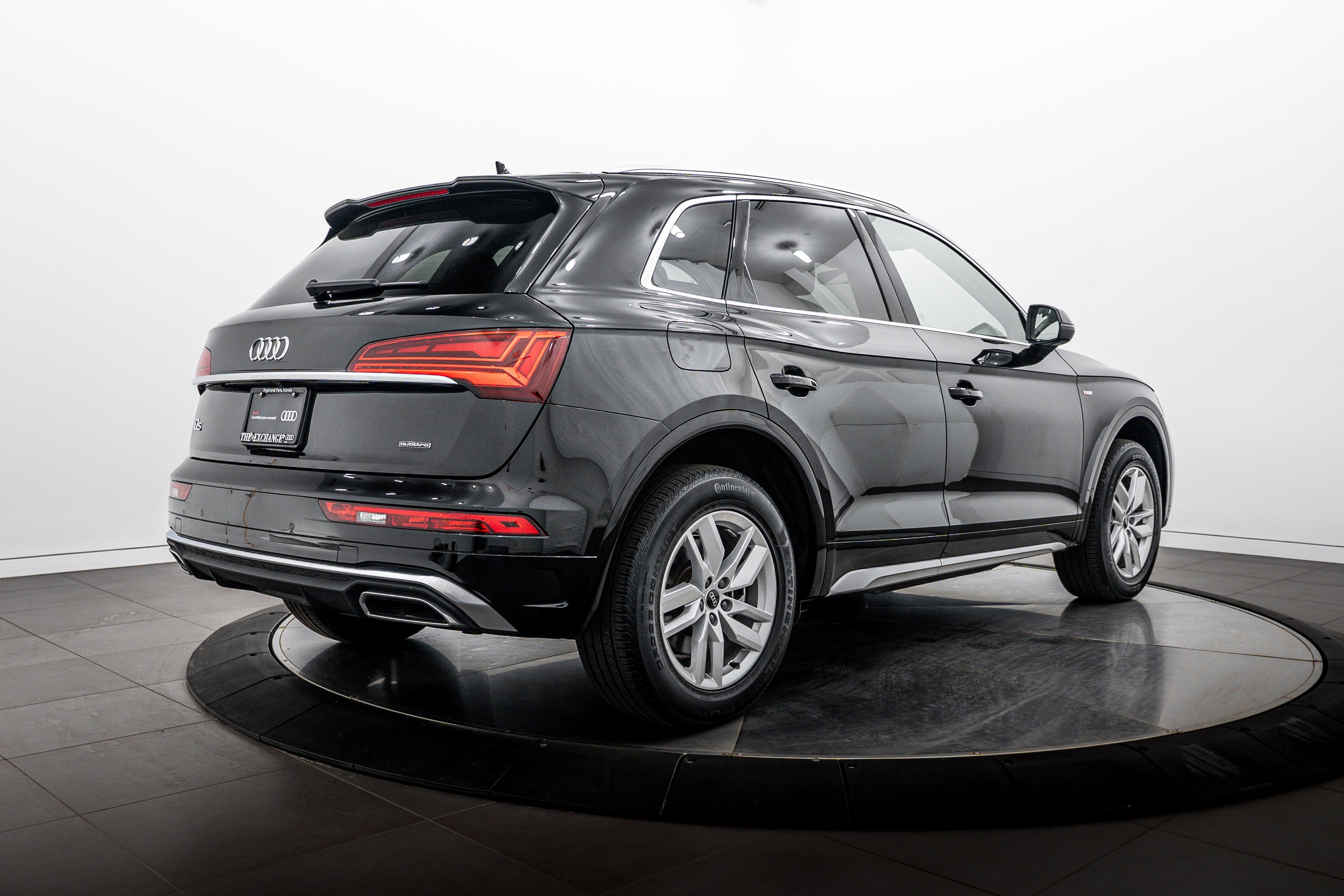 Certified Used 2023 Mythos Black Metallic Audi S line Premium image 4