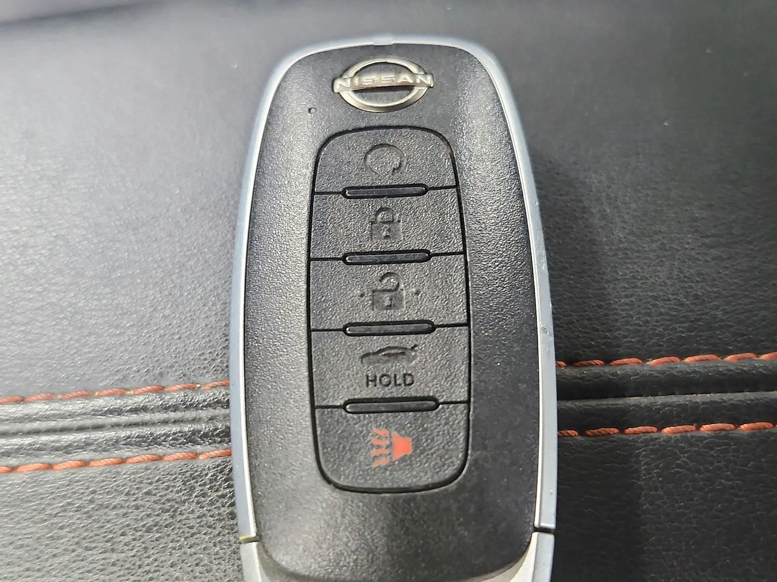Used 2025 Orange Nissan SR image 13