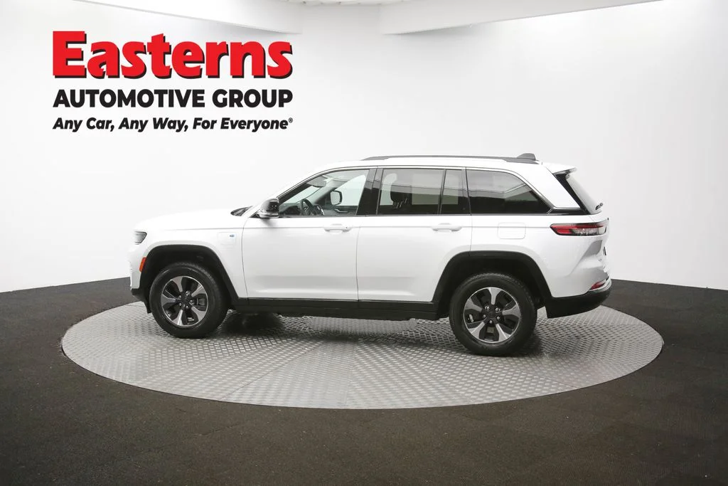 Used 2023 White Jeep 4xe image 61