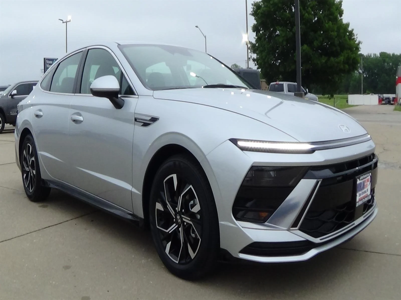 Used 2025 Aero Silver Metallic (t4a) Hyundai SEL image 4