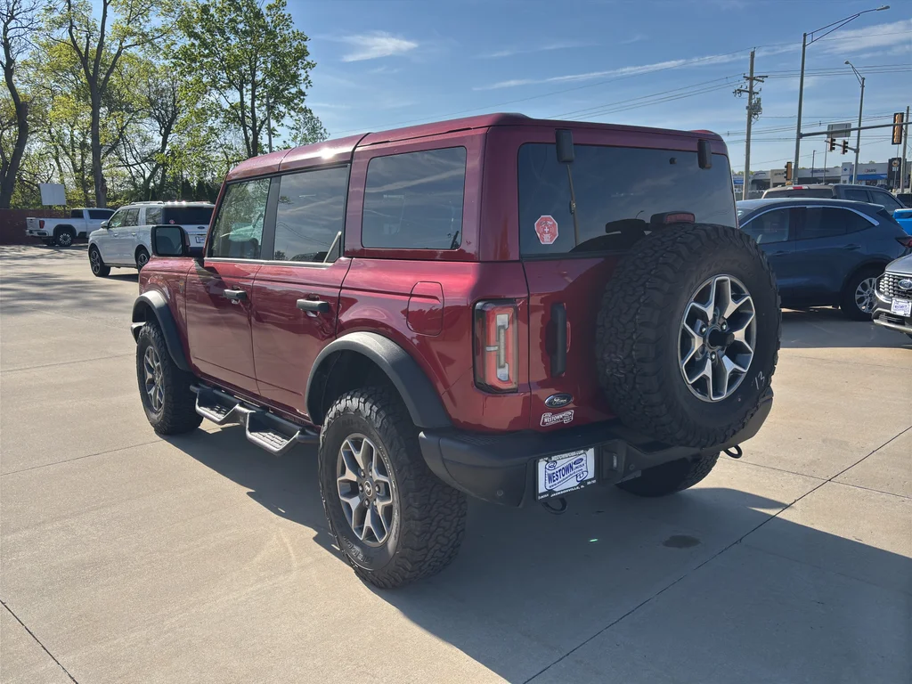 Used 2025 Ruby Red Metallic Ford Badlands image 10
