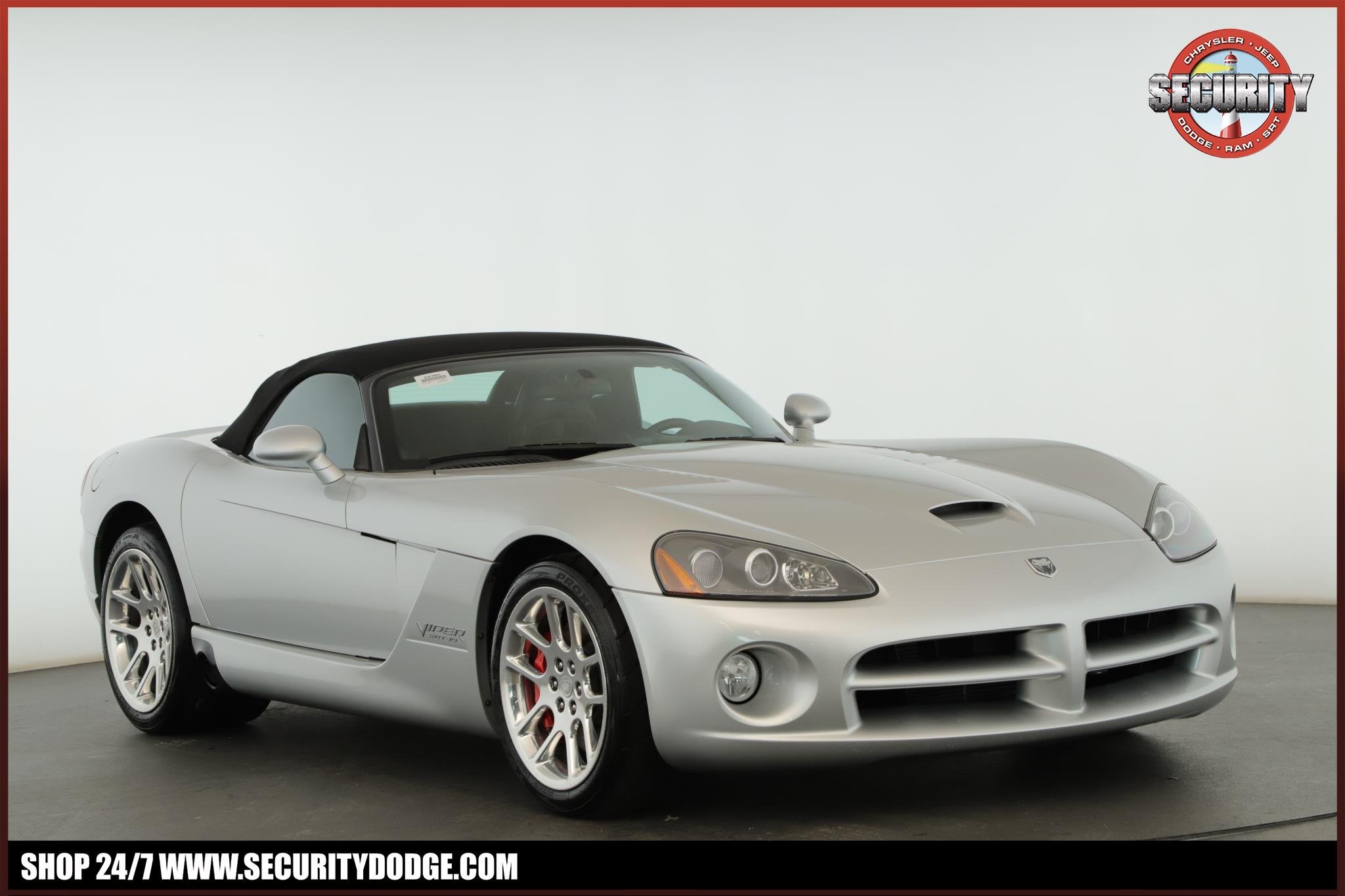 2004 Dodge Viper