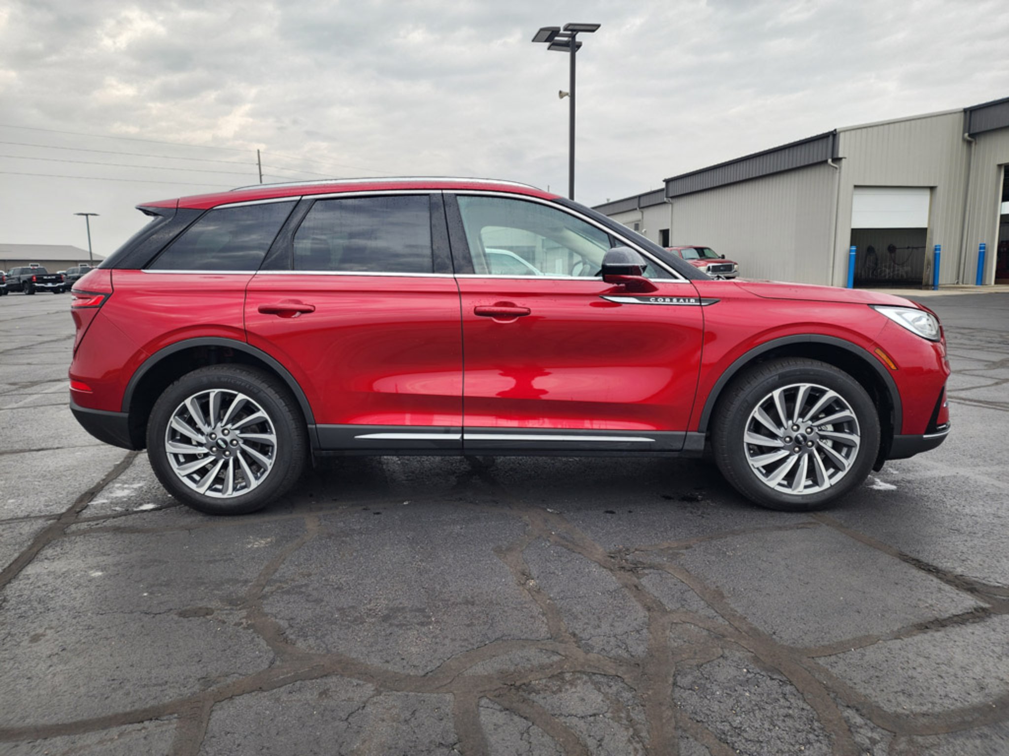 Used 2024 Red Carpet Metallic Tinted Clearcoat Lincoln Reserve image 3