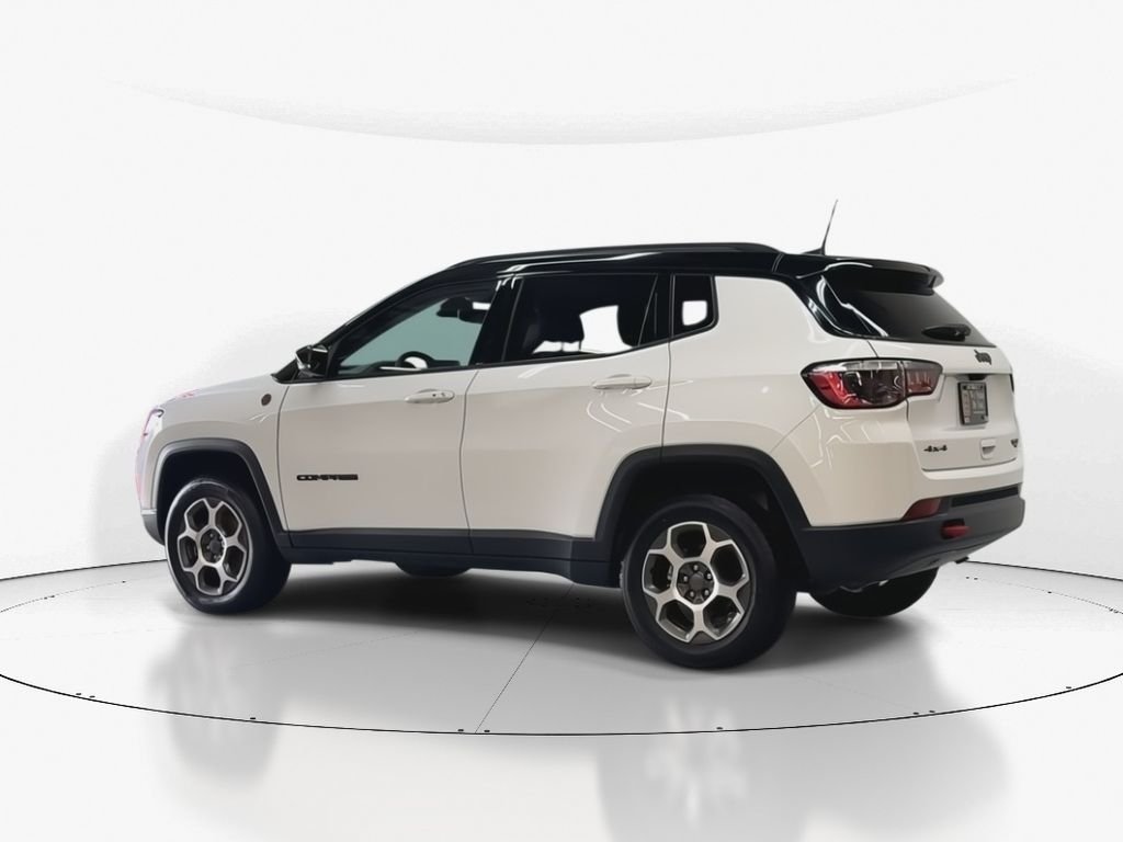 Used 2022 Bright White Clearcoat Jeep Trailhawk image 7