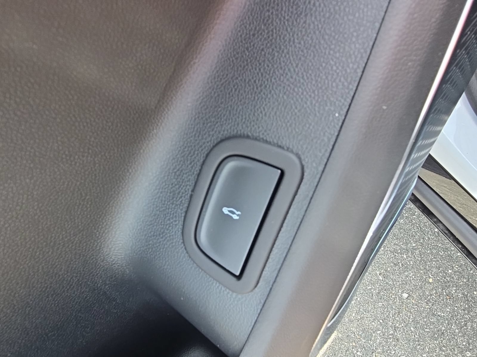 2026 GMC Acadia Denali Ultimate - Photo 33